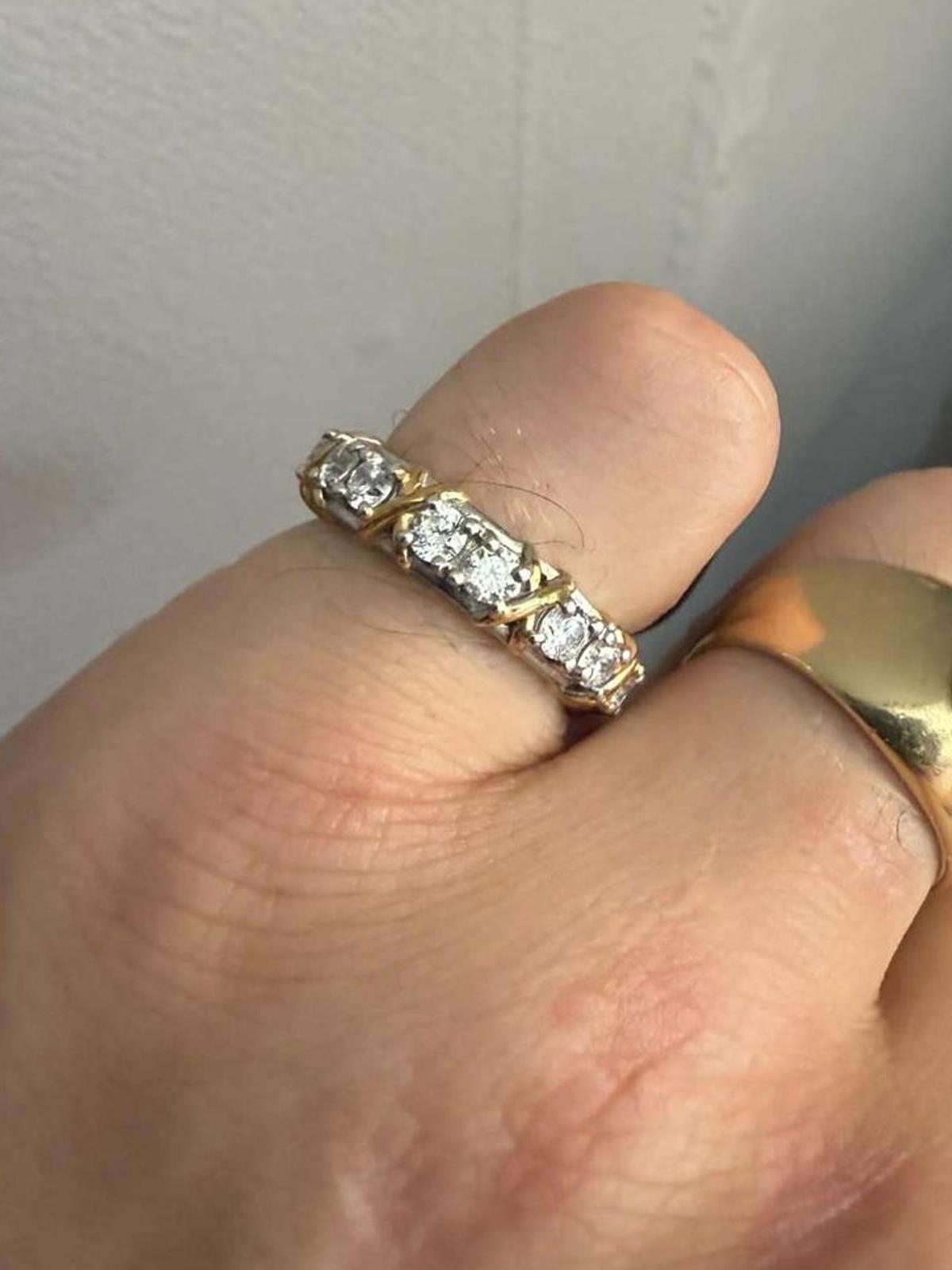 Quality 925 Sterling Silver Full Eternity Ring • Size - M • 5.26 Grams