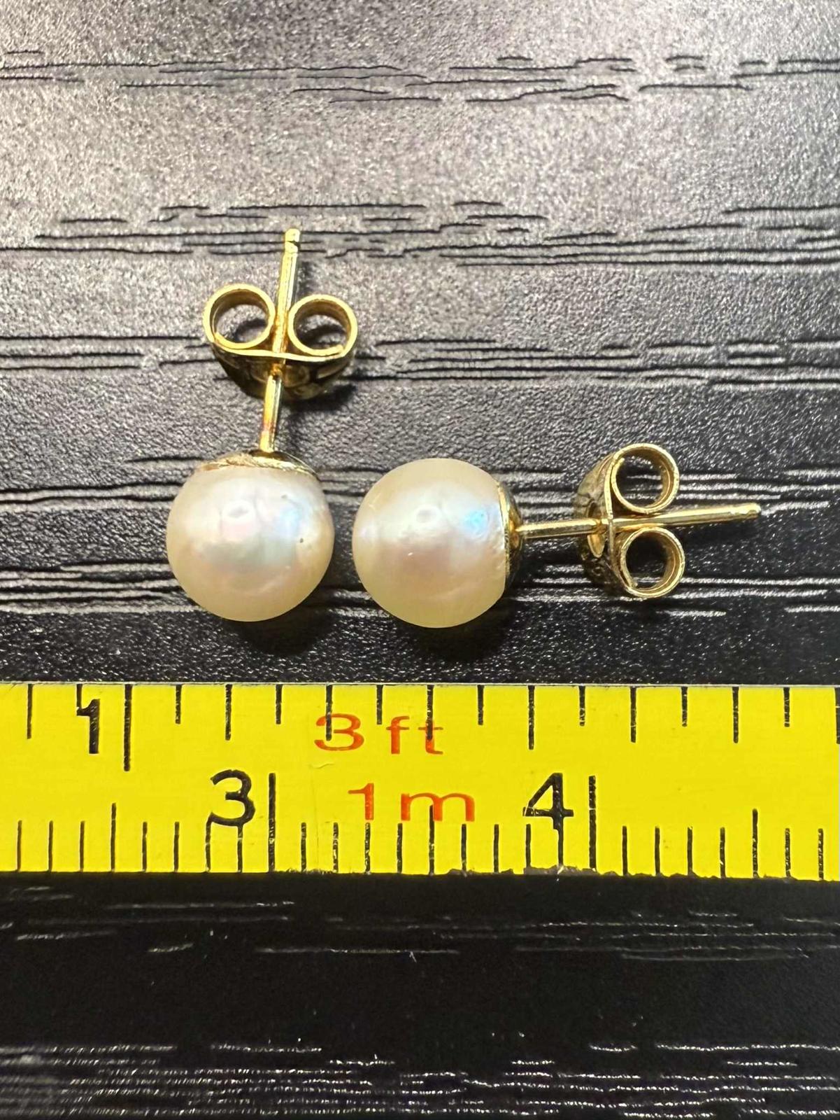 Quality 18ct Gold Clasp Pearl Necklace, Bracelet & Earrings Set - 28.11 Grams
