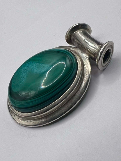 Quality 925 Sterling Silver Agate Set Pendant - 10.75 Grams