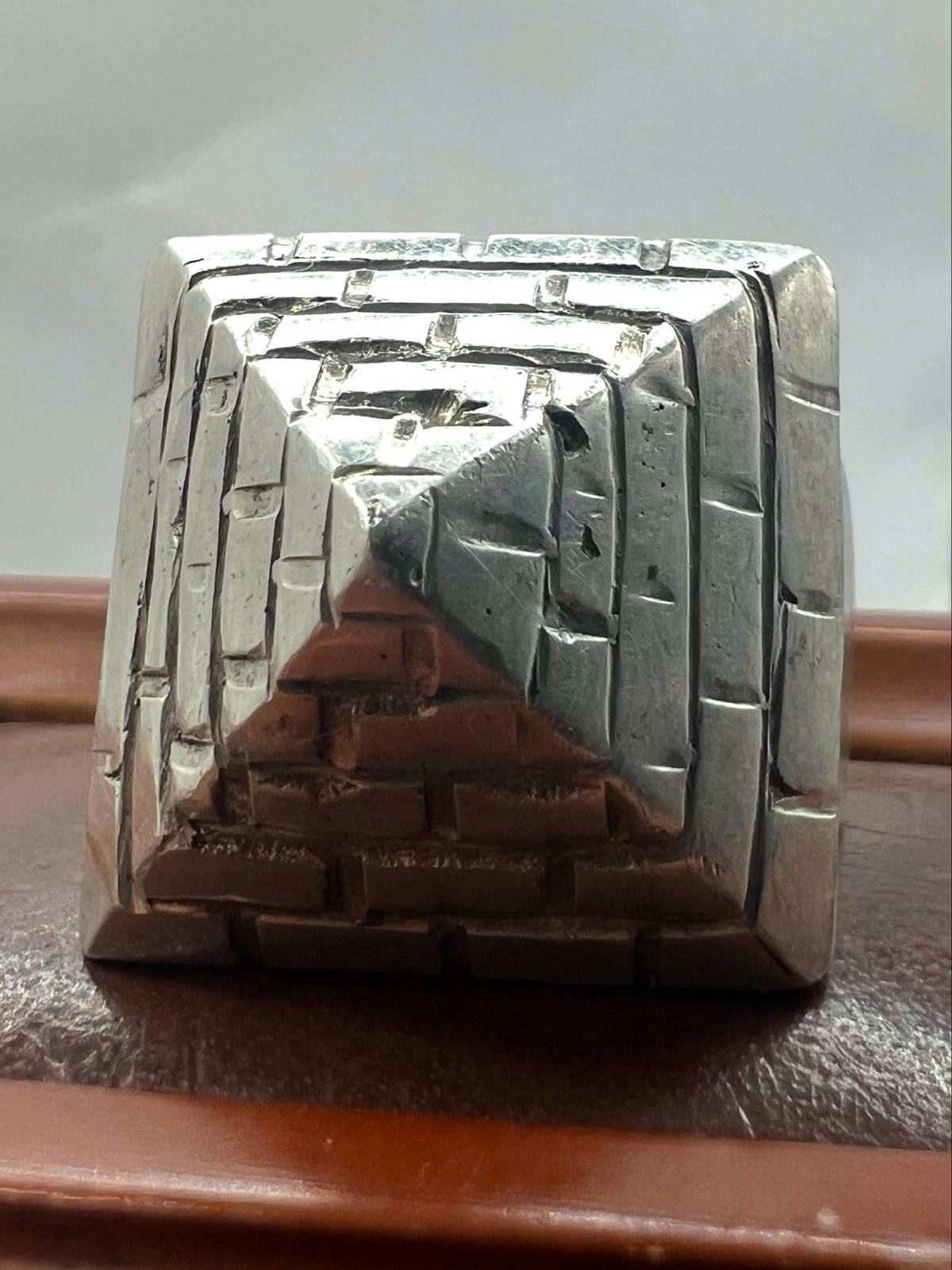 Quality 925 Sterling Silver Pyramid Ring • Size - X • 38.97 Grams