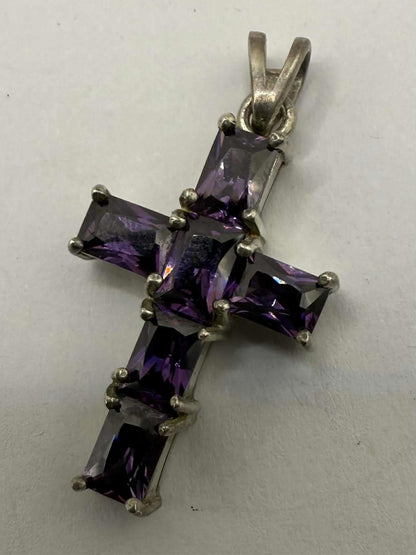Quality 925 Sterling Silver Amethyst Set Cross Pendant • 4.28 Grams