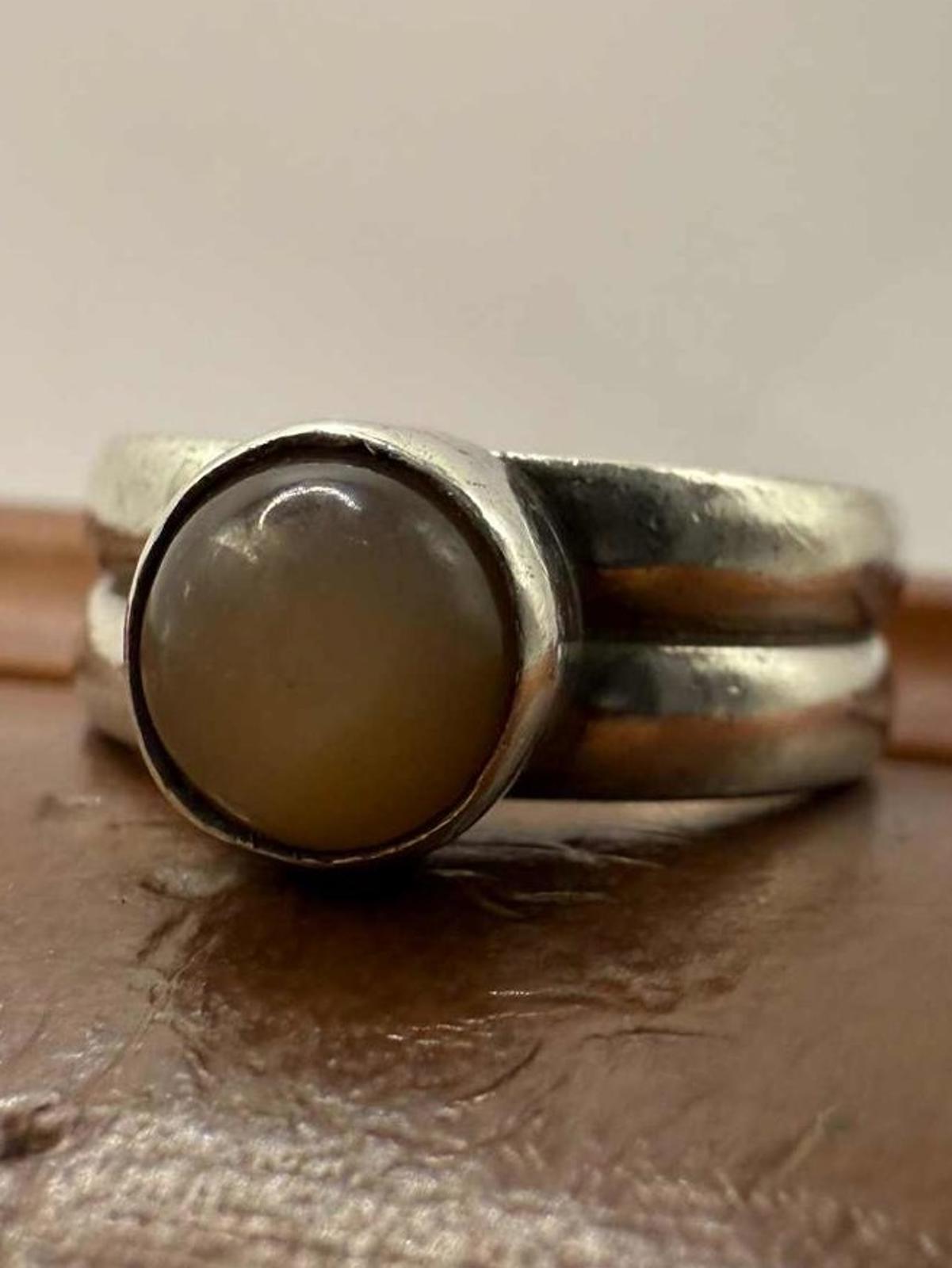 Quality 925 Sterling Silver Brown Stone Set Ring • 5.28 Grams • Size - K
