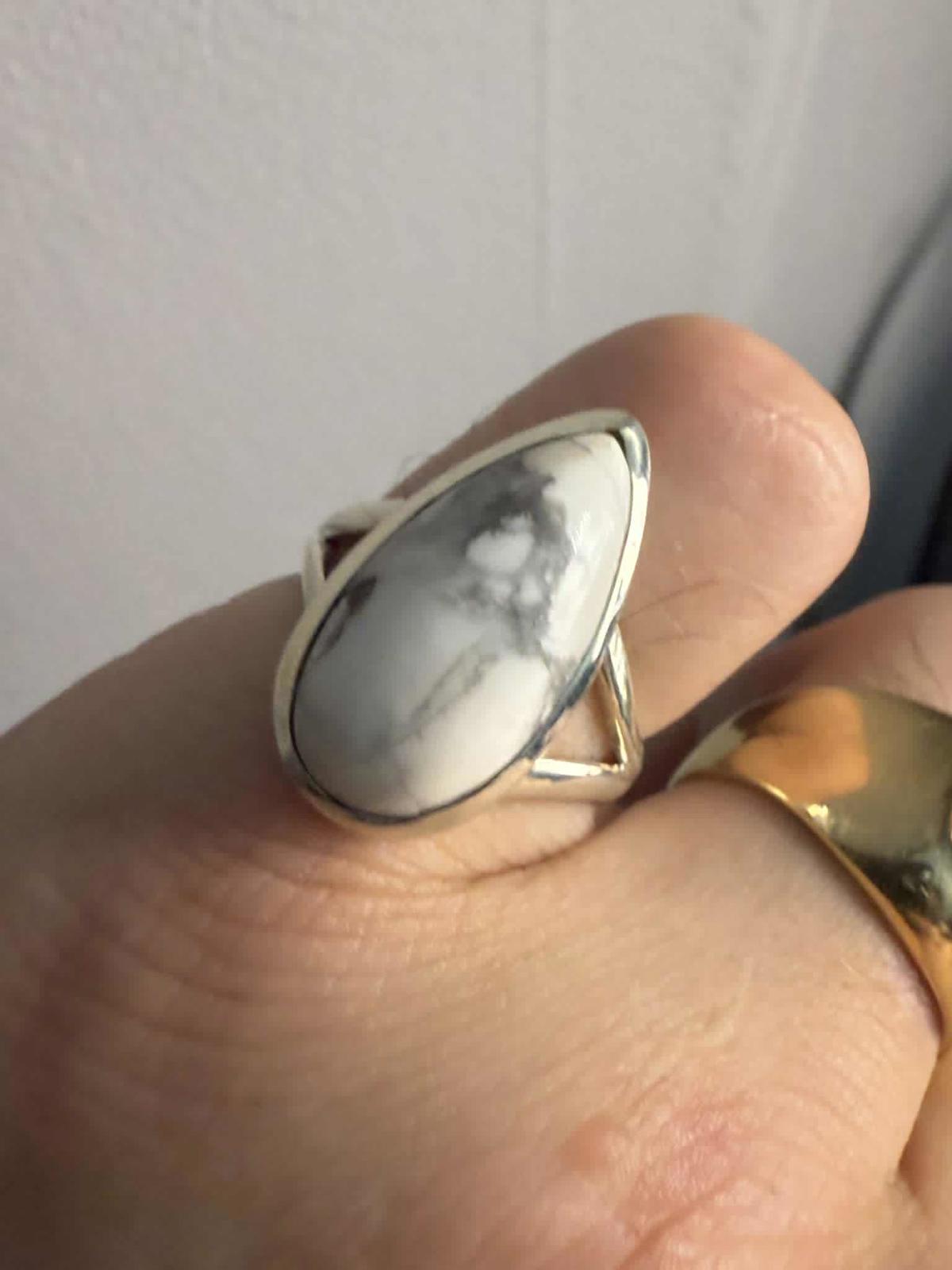 Quality 925 Sterling Silver Agate Set Ring • Size - P • 5.79 Grams
