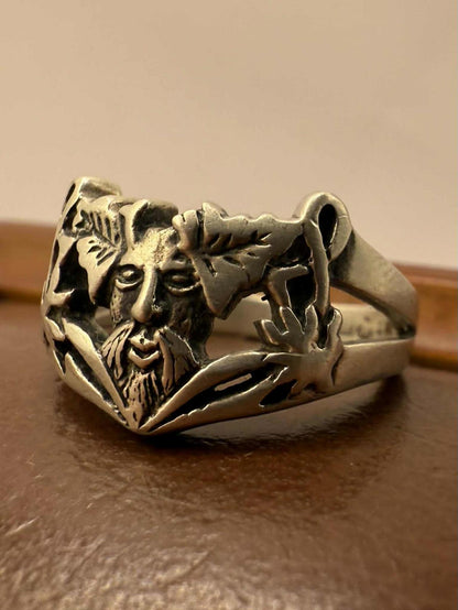 Quality 925 Sterling Silver Leaf Head Ring • Size - L •  5.03 Grams