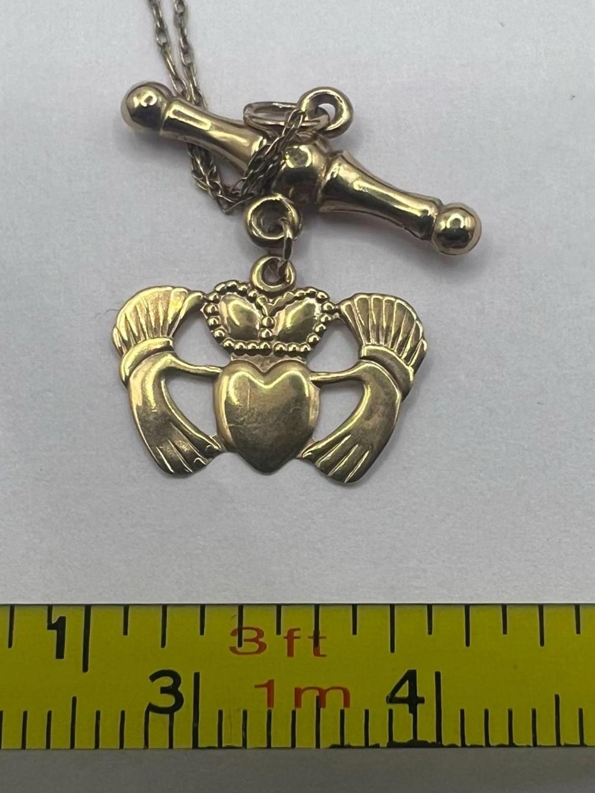 Quality 9ct Gold Claddagh Pendant & Chain Set • 1.20 Grams • 18 Inch