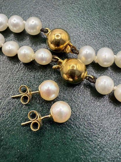Quality 18ct Gold Clasp Pearl Necklace, Bracelet & Earrings Set - 28.11 Grams