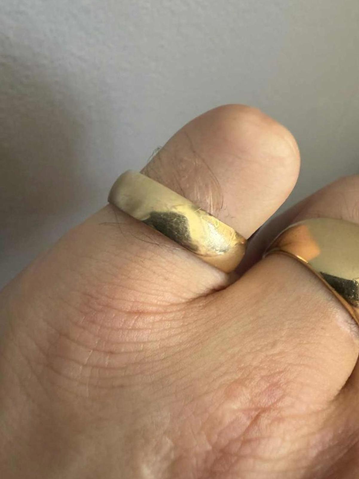 Vintage 9ct Yellow Gold "B.Bro's" Wedding Band • 3.83 Grams • Size - T