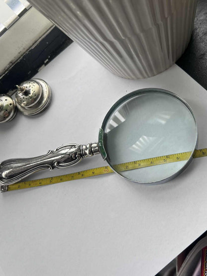 Antique Decorative Magnifying Glass with Ornate Silver Handle - 113.51 Grams