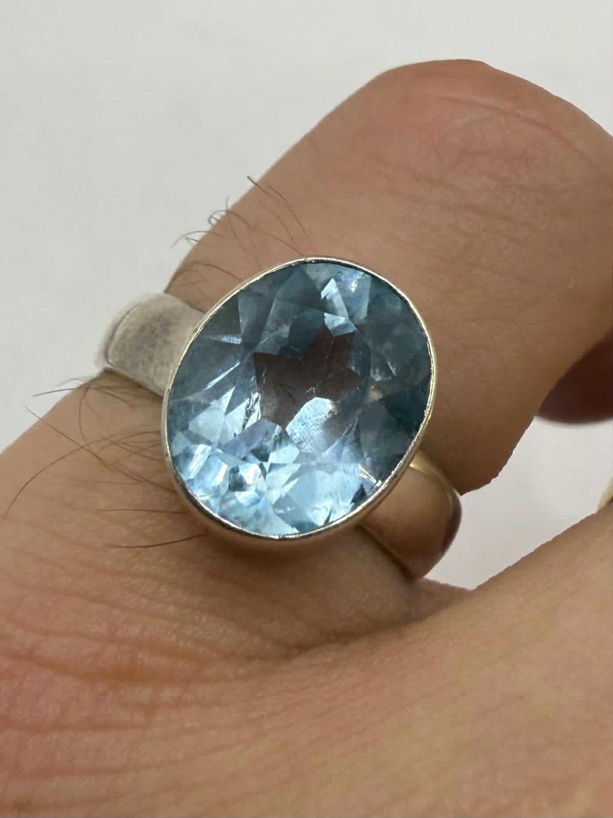 Quality 925 Sterling Silver Blue Topaz Ring • Size - M½ • 4.55 Grams