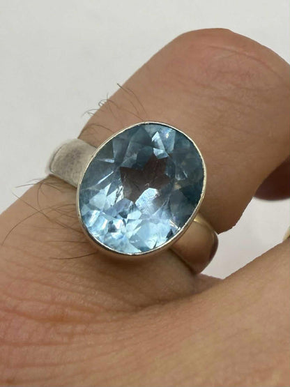 Quality 925 Sterling Silver Blue Topaz Ring • Size - M½ • 4.55 Grams