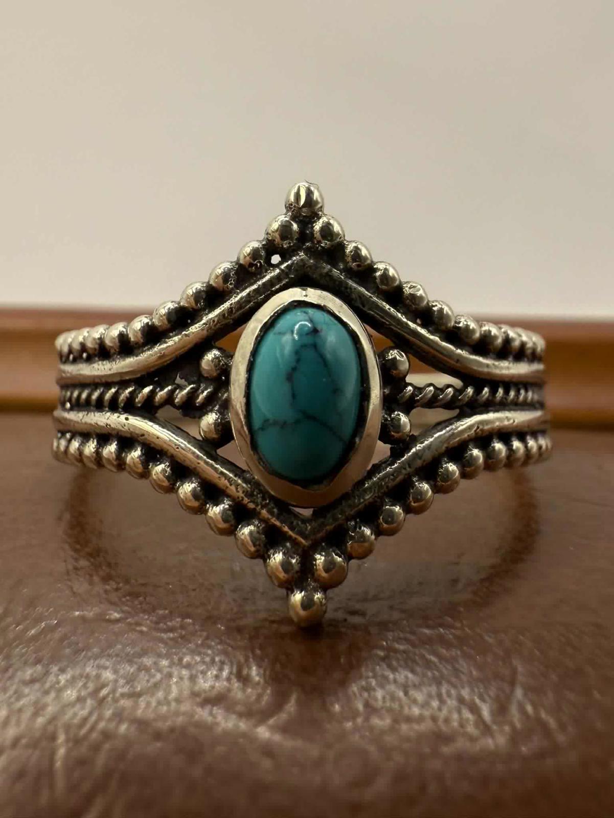 Quality 925 Sterling Silver Turquoise Set Ring • Size - V • 3.25 Grams