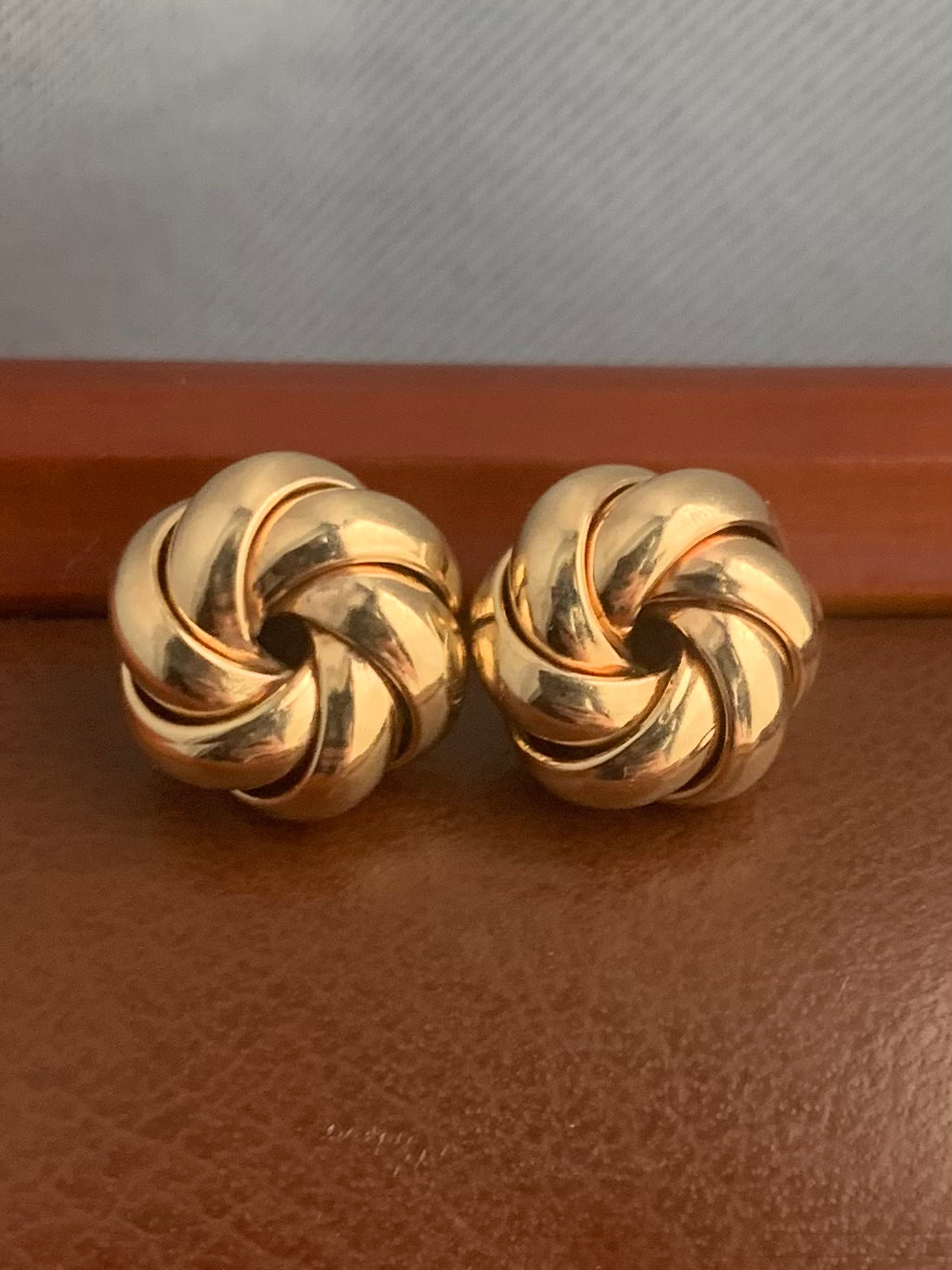 Vintage 9ct Yellow Gold Swirl Knot Earrings - 3.40 Grams