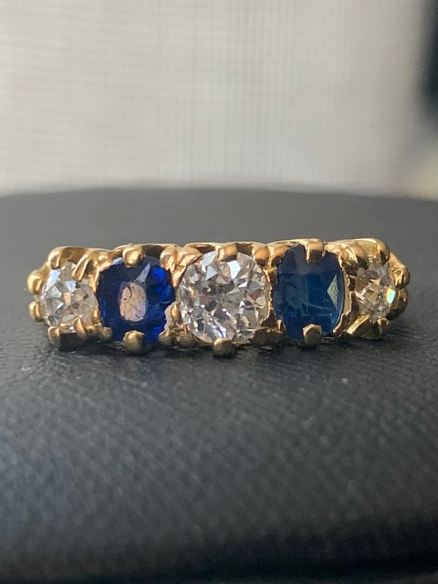 Antique 18ct Yellow Gold Old Mine Cut Diamond & Oval Sapphire Ring ~ Size - N