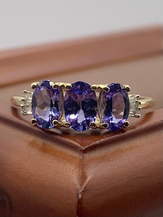 9ct Tanzanite & Diamond Ring - M½