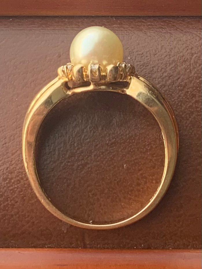 14ct Yellow Gold Pearl & Diamond Ring - M