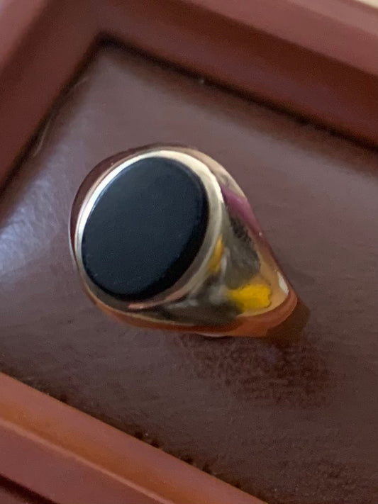 Vintage 9ct Yellow Gold Onyx Signet Ring - O