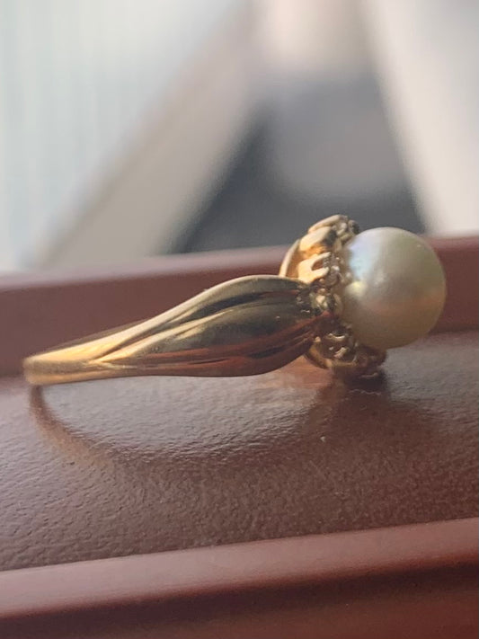 14ct Yellow Gold Pearl & Diamond Ring - M