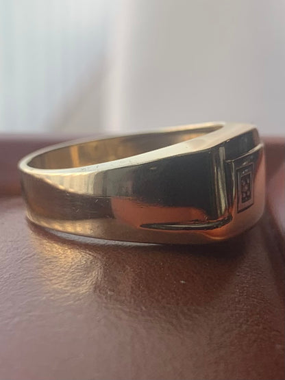 Vintage 9ct Diamond Set Signet Ring - Q