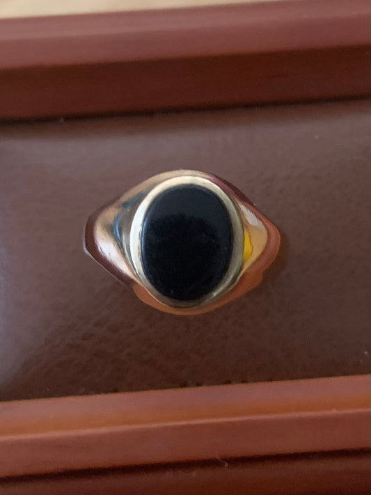 Vintage 9ct Yellow Gold Onyx Signet Ring - O